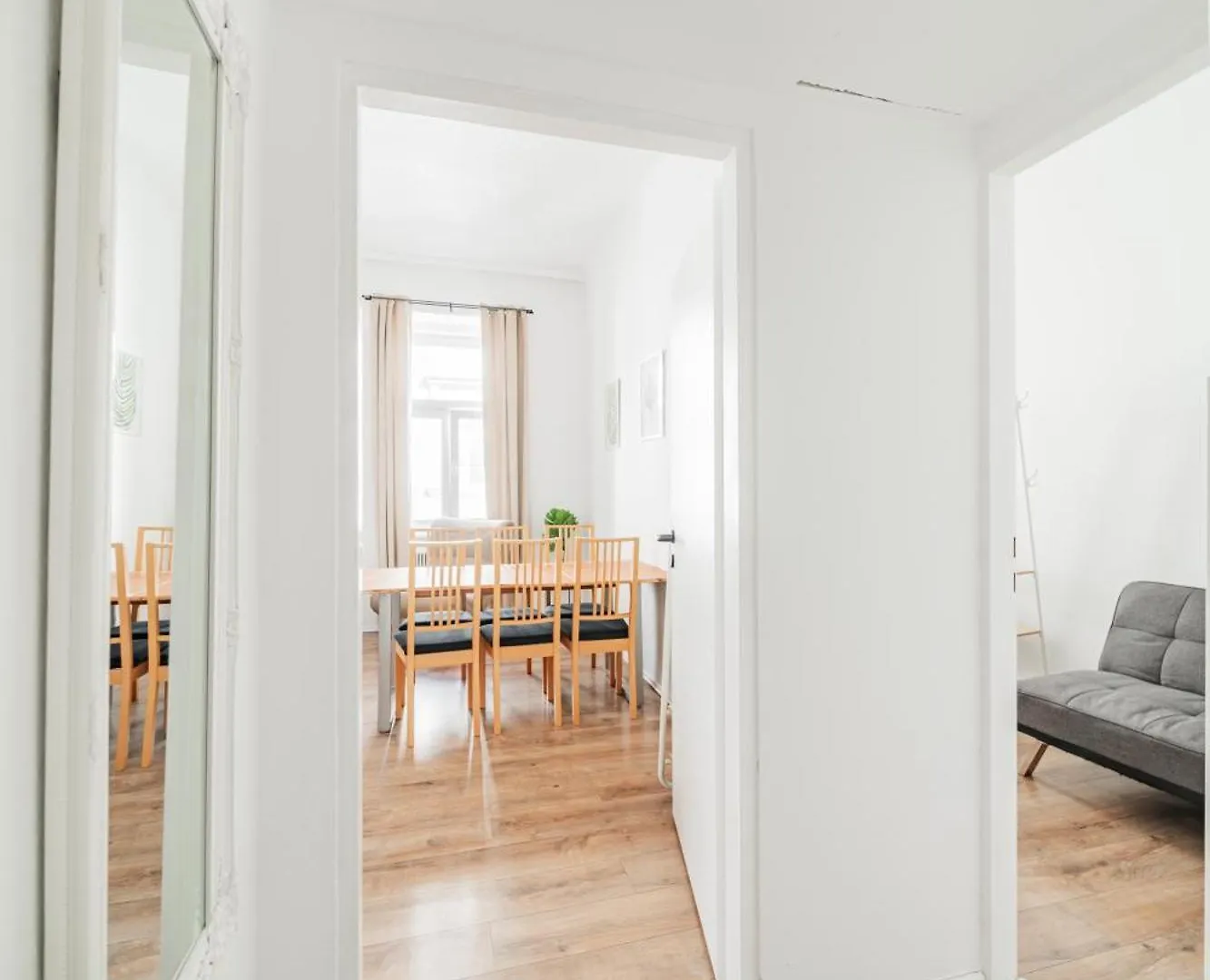 70 M2 Central Westbahnhof Apartment Vídeň
