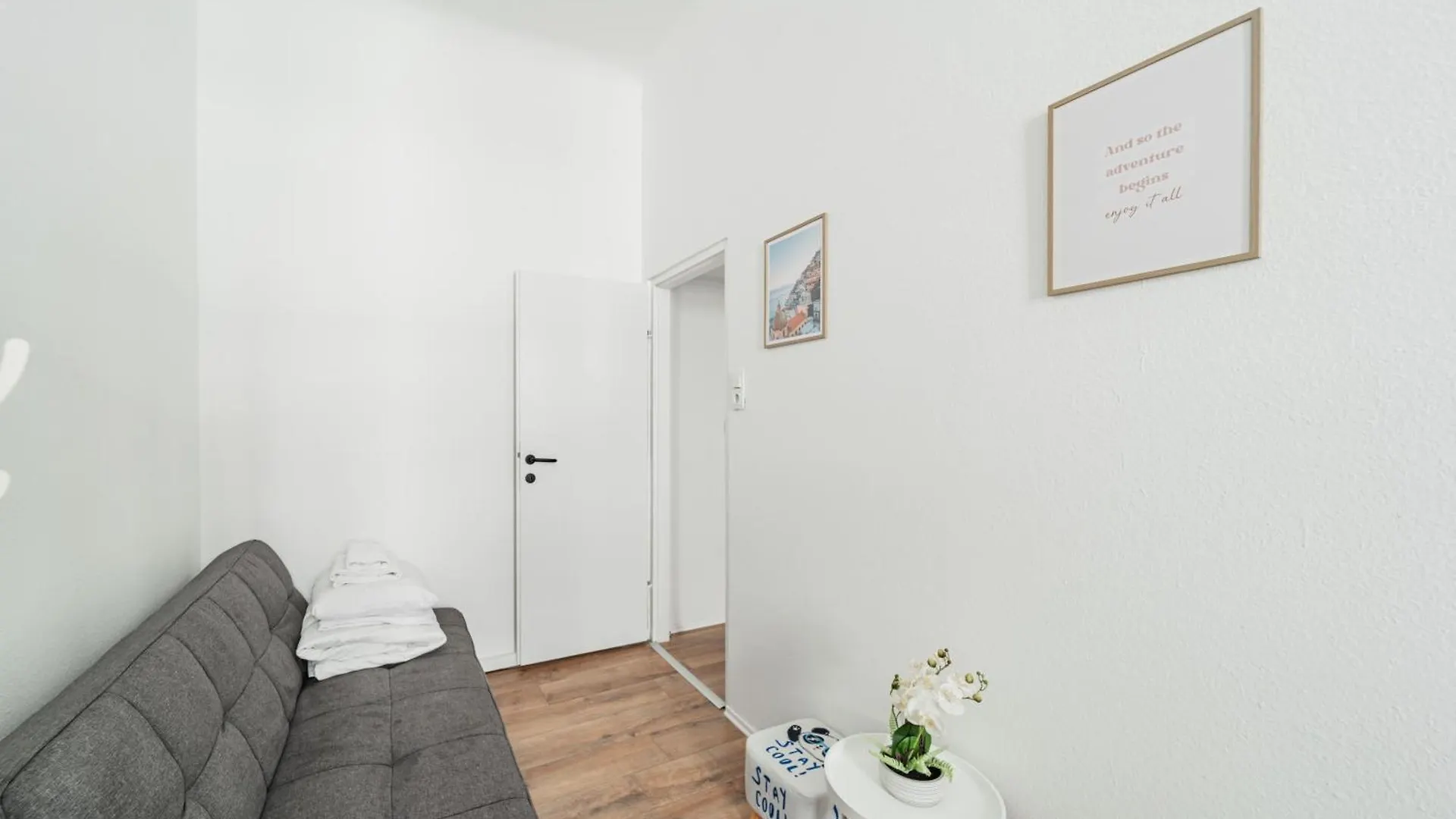 70 M2 Central Westbahnhof Apartment Viena